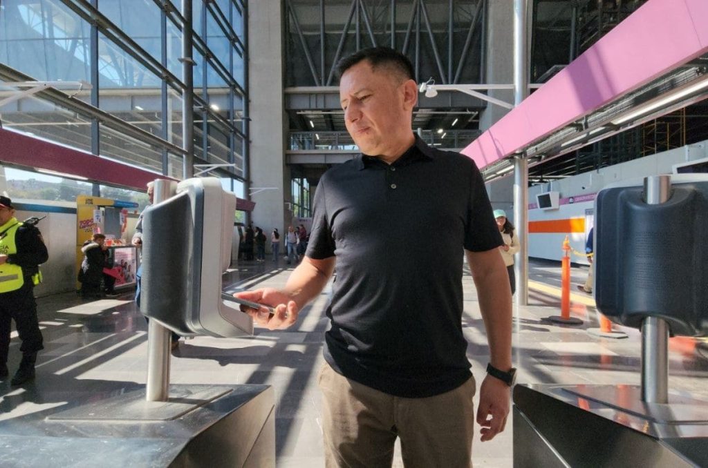 Pago del Metro con el celular