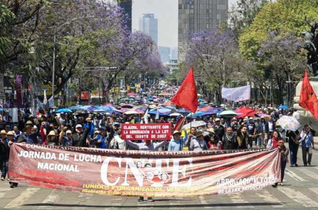 En tercer día de plantón, CNTE anuncia nuevas manifestaciones: Estas son las vialidades afectadas