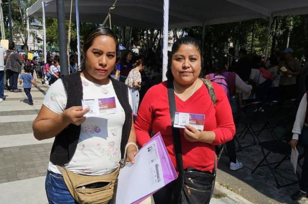 Entrega de vales Mercomuna en marzo